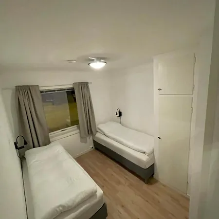 Apartment The Urban Escape Walk To Train, Bus & Center *